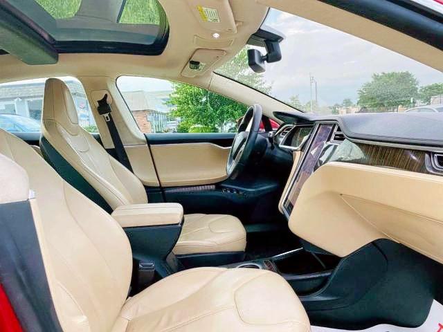 Photo 5 from auction – 2013 TESLA MODEL S with VIN 5YJSA1CG0DFP18305