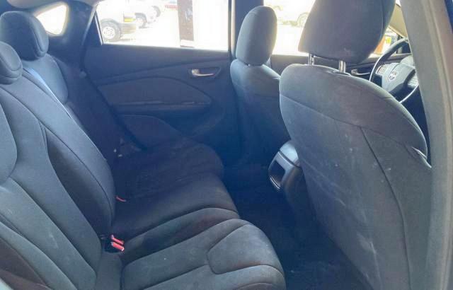 Foto 6 de la subasta – 2013 DODGE DART SE con VIN 1C3CDFAH7DD208842