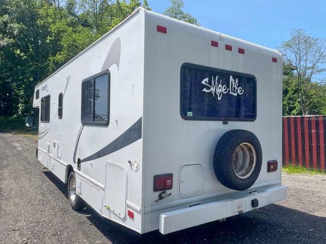 Photo 3 from auction – 2005 FORD ECONOLINE with VIN 1FDXE45SX5HB41843