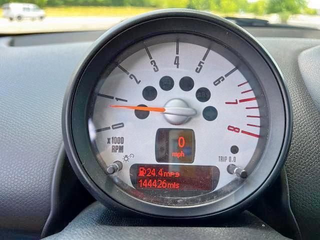 Photo 8 from auction – 2012 MINI COOPER S C with VIN WMWZC5C58CWM13723