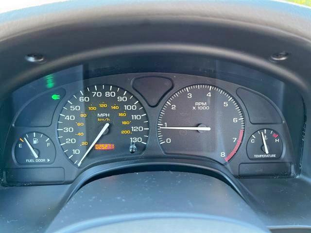 Photo 8 from auction – 2002 SATURN LW200 with VIN 1G8JU84F22Y527235