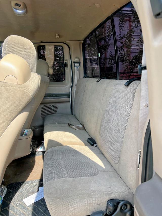 Photo 6 from auction – 2004 FORD F250 SUPER with VIN 1FTNX21P64EB36912