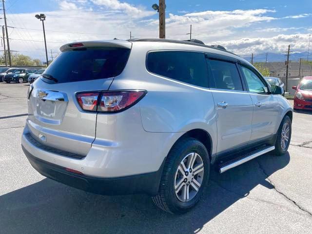 Photo 4 from auction – 2015 CHEVROLET TRAVERSE L with VIN 1GNKVHKD5FJ288018