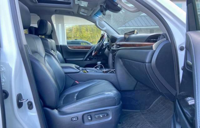 Photo 5 from auction – 2016 LEXUS LX 570 with VIN JTJHY7AX5G4207676