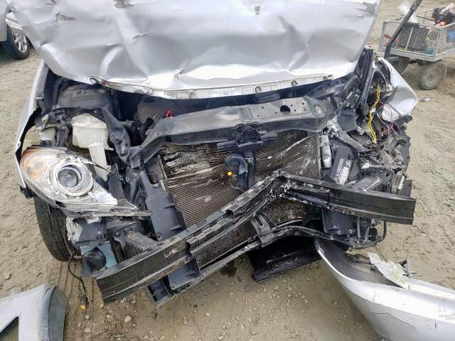 Photo 7 from auction – 2014 HYUNDAI SONATA SE with VIN 5NPEC4AC1EH904561