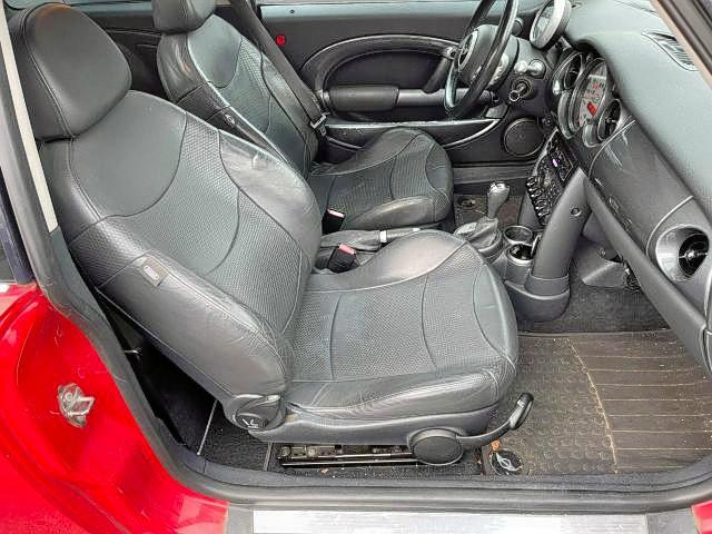 Photo 5 from auction – 2003 MINI COOPER with VIN WMWRC33443TE19678