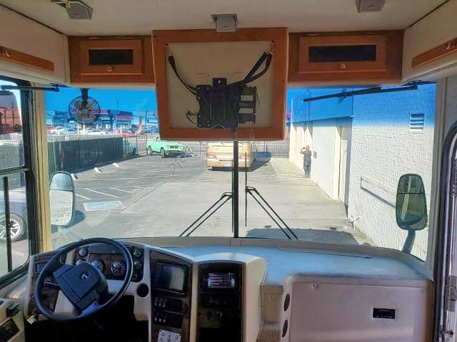 Photo 9 from auction – 2005 GULF STREAM CRESCENDO with VIN 4UZAAHDC35CU88110