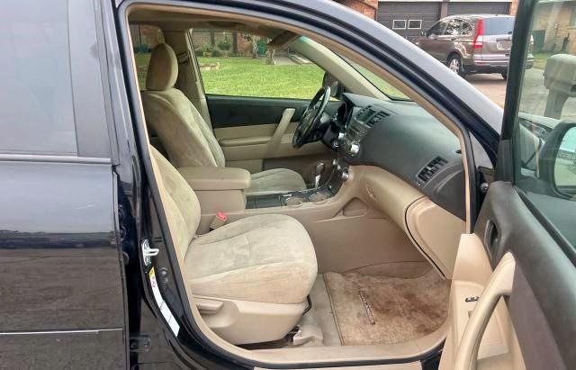 Photo 5 from auction – 2010 TOYOTA HIGHLANDER with VIN 5TDBK3EH3AS005744