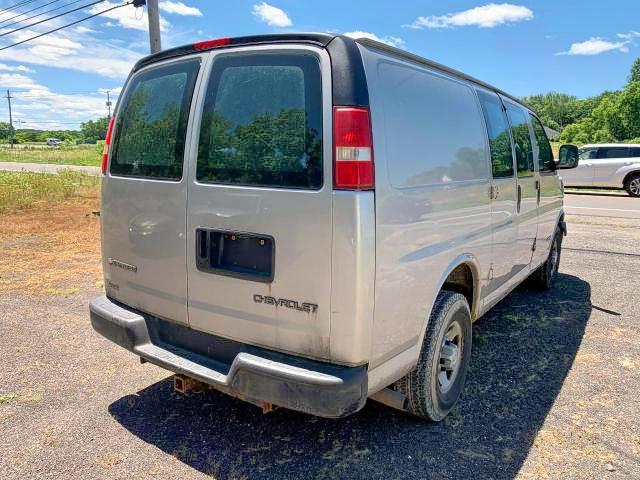 Photo 4 from auction – 2006 CHEVROLET EXPRESS G3 with VIN 1GCHG35U661244217