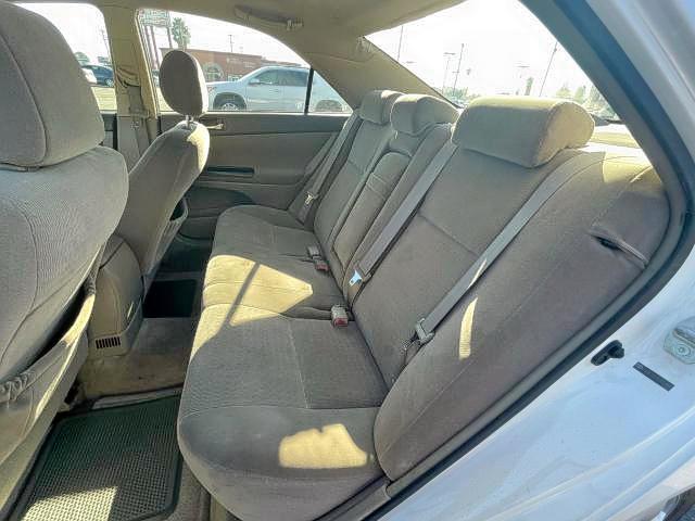Photo 6 from auction – 2005 TOYOTA CAMRY LE with VIN JTDBE32K353023885