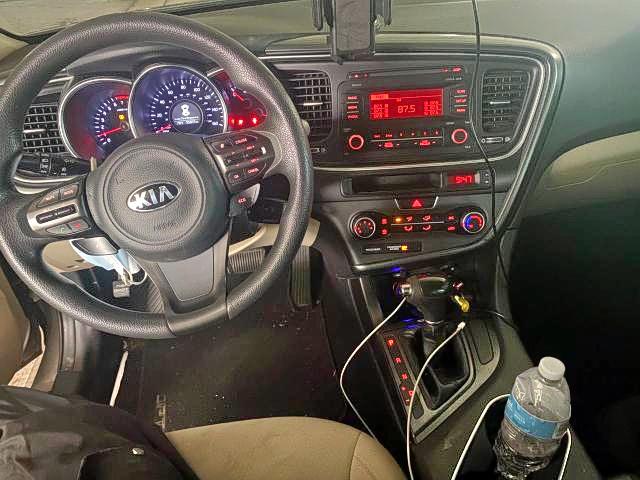 Photo 9 from auction – 2015 KIA OPTIMA LX with VIN KNAGM4A74F5588399