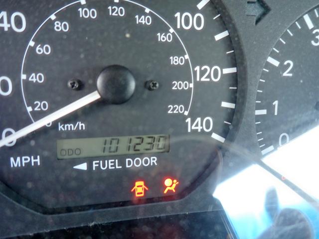 Photo 8 from auction – 2000 TOYOTA CAMRY CE with VIN 4T1BG22K3YU653923