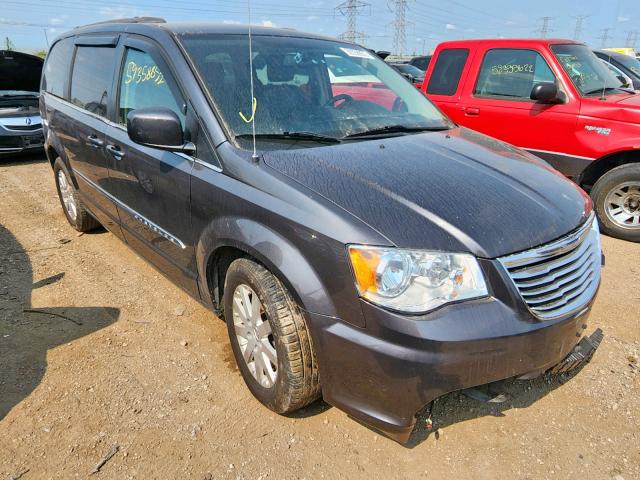 CHRYSLER TOWN & COU 2015 with VIN 2C4RC1BG1FR676101 - Photo from auction