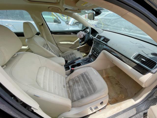 Photo 5 from auction – 2014 VOLKSWAGEN PASSAT SEL with VIN 1VWCN7A30EC014144