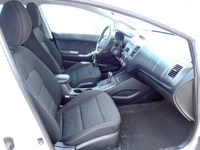 Photo 5 from auction – 2016 KIA FORTE LX with VIN KNAFK4A60G5459621