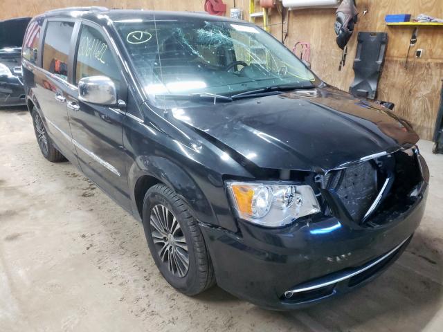 CHRYSLER TOWN & COU 2015 with VIN 2C4RC1CG5FR756340 - Photo from auction