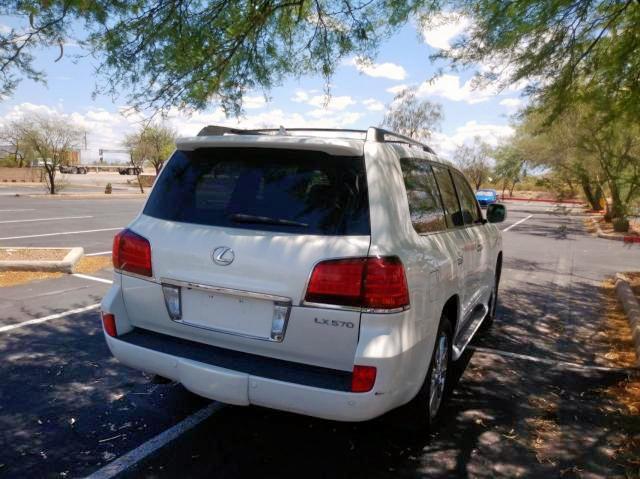Photo 4 from auction – 2011 LEXUS LX 570 with VIN JTJHY7AX8B4059080