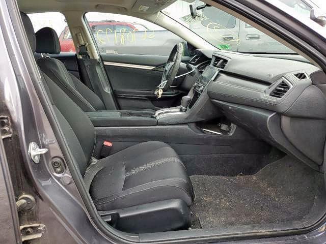 Photo 5 from auction – 2018 HONDA CIVIC EX with VIN 19XFC2F75JE201161