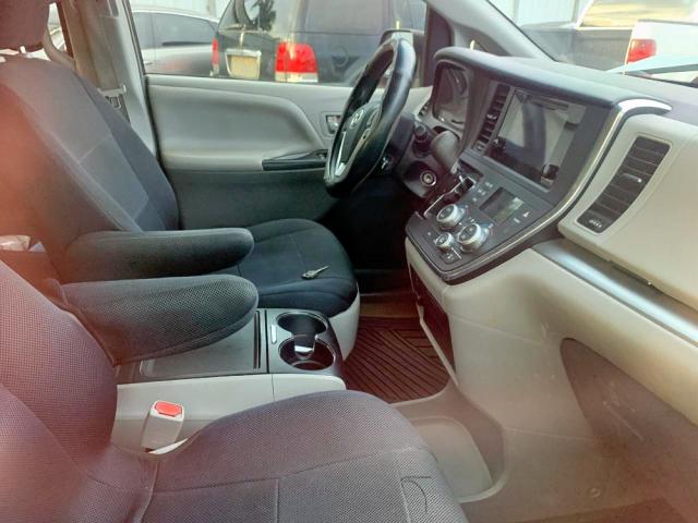 Photo 5 from auction – 2015 TOYOTA SIENNA LE with VIN 5TDKK3DC0FS531567