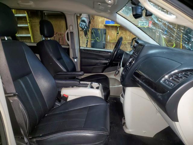 Photo 5 from auction – 2015 CHRYSLER TOWN & COU with VIN 2C4RC1CG5FR756340
