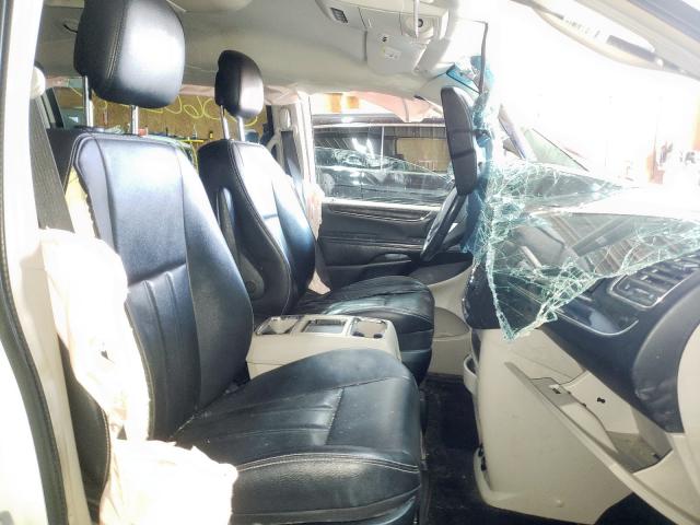 Photo 5 from auction – 2014 CHRYSLER TOWN & COU with VIN 2C4RC1BG4ER399006