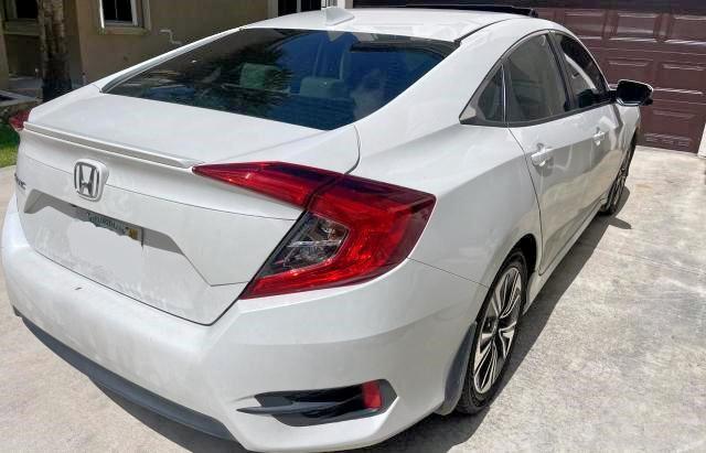 Photo 4 from auction – 2017 HONDA CIVIC EX with VIN 19XFC1F36HE020250