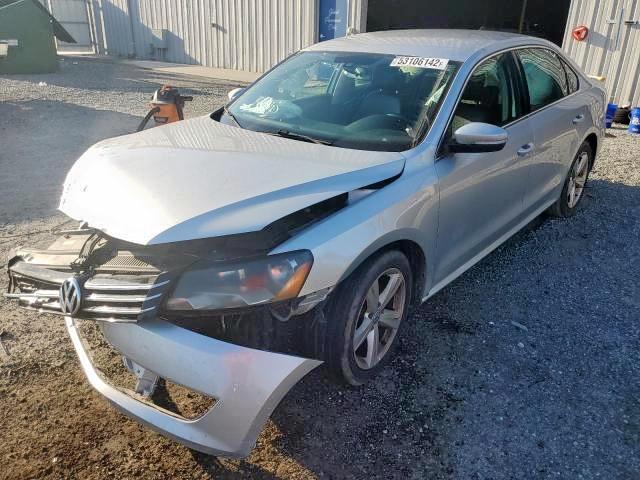 Photo 2 from auction – 2015 VOLKSWAGEN PASSAT SE with VIN 1VWBT7A36FC045126