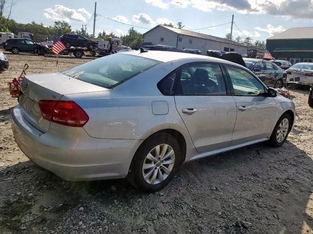 Photo 4 from auction – 2015 VOLKSWAGEN PASSAT S with VIN 1VWAT7A34FC014629