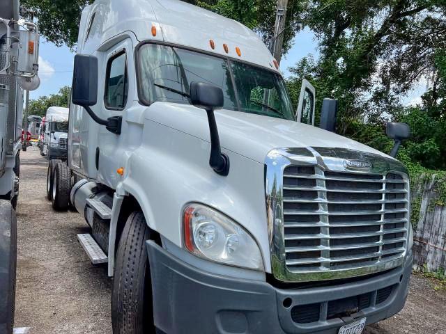 FREIGHTLINER CASCADIA 1 2014 with VIN 3AKJGLDR9ESFK9759 - Photo from auction