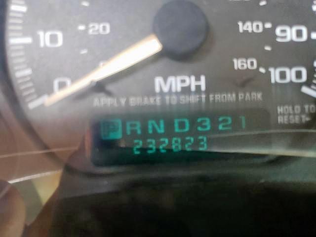 Photo 8 from auction – 2002 CHEVROLET SILVERADO with VIN 1GCEC14W92Z305223