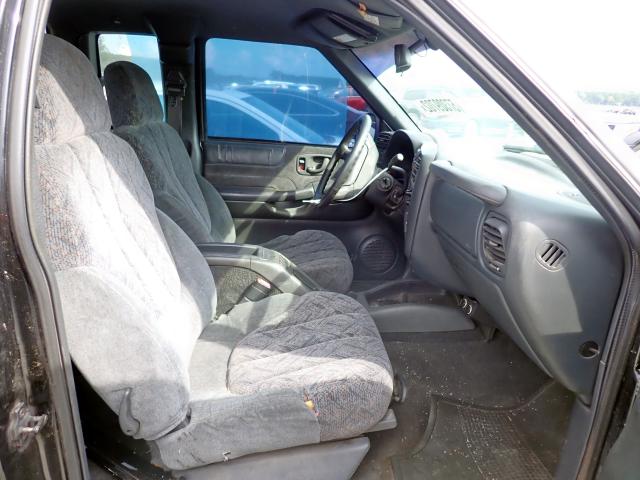 Photo 5 from auction – 1998 GMC SONOMA with VIN 1GTCT19WXW8531895