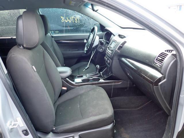 Photo 5 from auction – 2015 KIA SORENTO LX with VIN 5XYKT4A67FG632376