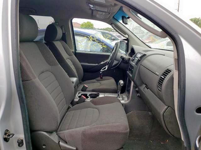 Photo 5 from auction – 2005 NISSAN PATHFINDER with VIN 5N1AR18WX5C782995