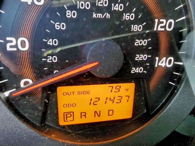 Photo 8 from auction – 2006 TOYOTA RAV4 with VIN JTMZK33V866001784