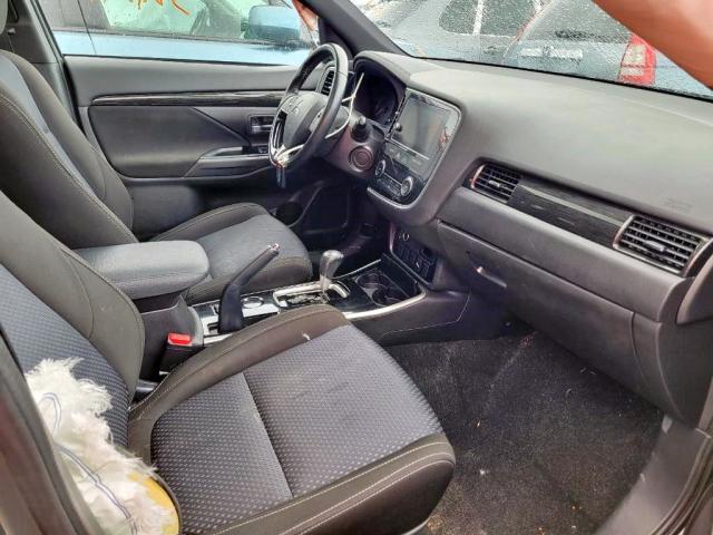 Photo 5 from auction – 2018 MITSUBISHI OUTLANDER with VIN JA4AD3A31JZ019909
