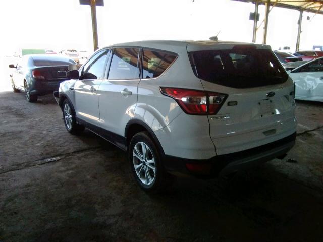 Photo 3 from auction – 2017 FORD ESCAPE SE with VIN 1FMCU0GD9HUB81531