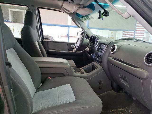 Photo 5 from auction – 2003 FORD EXPEDITION with VIN 1FMEU15W63LA05831