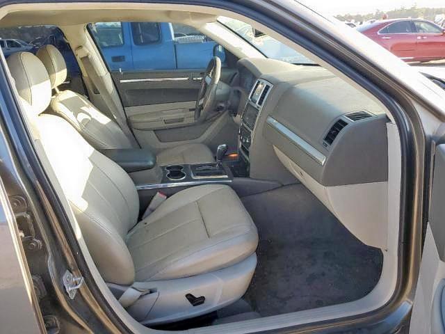 Photo 5 from auction – 2009 CHRYSLER 300 TOURIN with VIN 2C3LA53V49H512193
