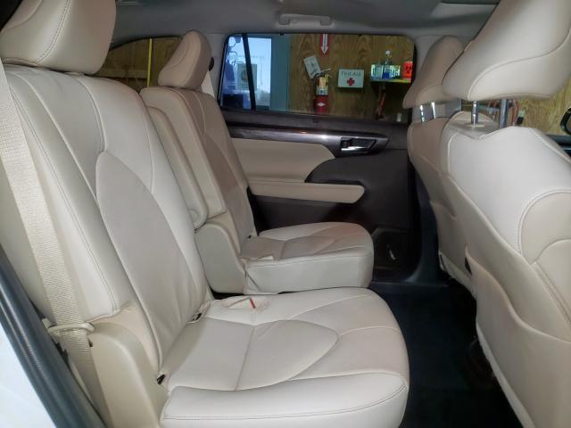 Photo 6 from auction – 2022 TOYOTA HIGHLANDER with VIN 5TDXBRCH3NS558444