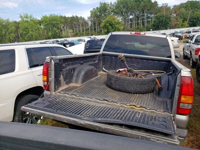 Photo 6 from auction – 2003 CHEVROLET SILVERADO with VIN 1GCHK29U63E268265