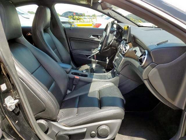Photo 5 from auction – 2016 MERCEDES-BENZ CLA 250 with VIN WDDSJ4EB9GN297828
