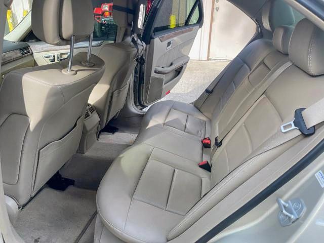 Photo 6 from auction – 2012 MERCEDES-BENZ E 350 with VIN WDDHF5KB4CA547967