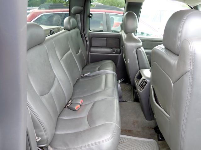 Photo 6 from auction – 2004 CHEVROLET SILVERADO with VIN 2GCEC19TX41314068