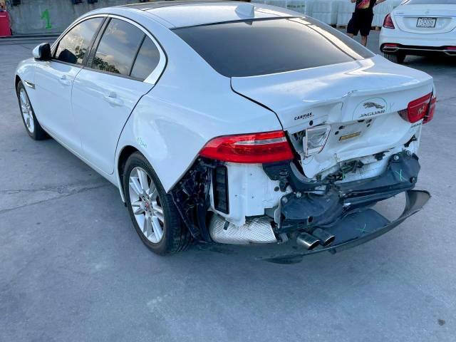 Photo 4 from auction – 2017 JAGUAR XE PREMIUM with VIN SAJAD4BN5HA971401