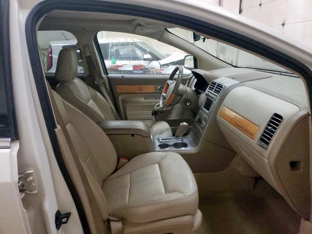 Photo 5 from auction – 2007 LINCOLN MKX with VIN 2LMDU88C17BJ25228