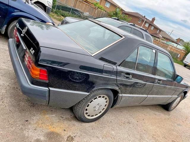 Photo 4 from auction – 1990 MERCEDES-BENZ 190 E 2.6 with VIN WDBDA29D8LF729914