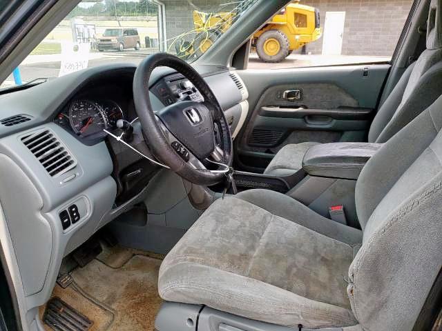 Photo 5 from auction – 2004 HONDA PILOT EX with VIN 2HKYF18494H500357