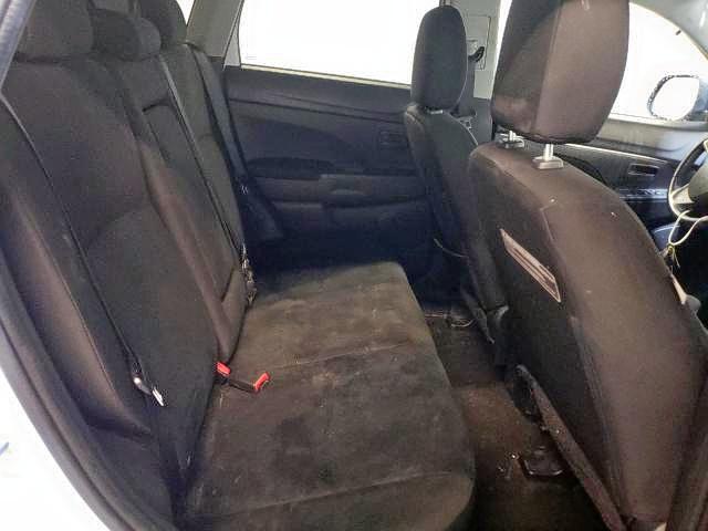 Photo 6 from auction – 2015 MITSUBISHI OUTLANDER with VIN 4A4AR3AW8FE043472