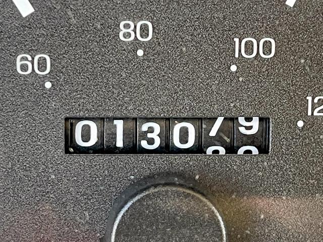 Photo 8 from auction – 2003 WINNEBAGO WINNEBAGO with VIN 1FCMF53S930A01498