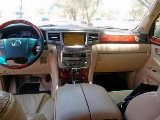 Photo 9 from auction – 2011 LEXUS LX 570 with VIN JTJHY7AX8B4059080